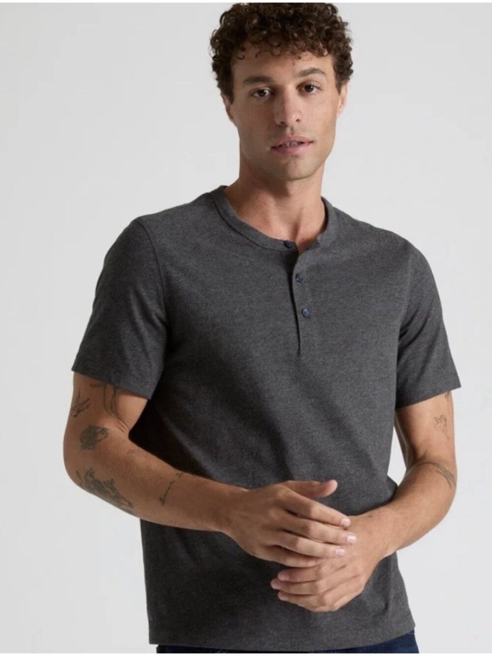 UNTUCKit New Jericho Men’s Solid Heather Gray Short Sleeve Henley Shirt Small